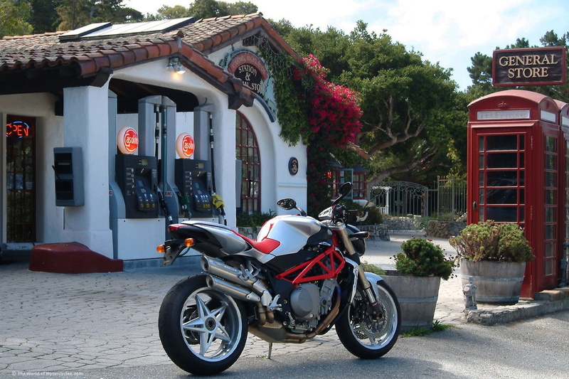 MV agusta, land vehicle, communication, building exterior, plant, outdoors, architecture, nature, no people, building, built structure, telephone booth