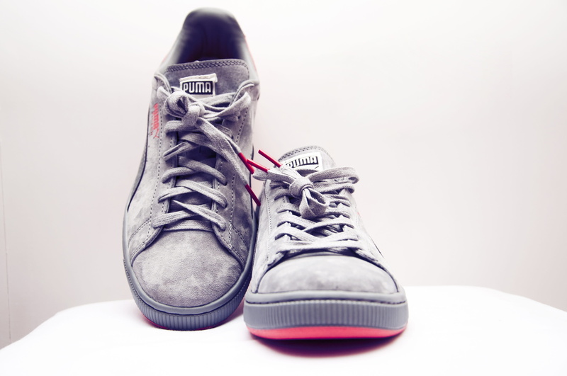 still life, shoe, lifestyles, sports shoe, personal accessory, sneakerhead, puma, two objects, shoes, canvas shoe, no people, pair, studio shot, compatibility