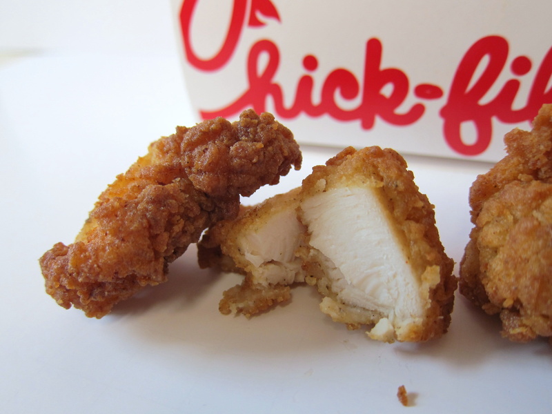 snack, western script, plate, food And Drink, sweet food, focus on foreground, chick fil a, chicken, meal, indoors, fried chicken, dinner, text, restaurant
