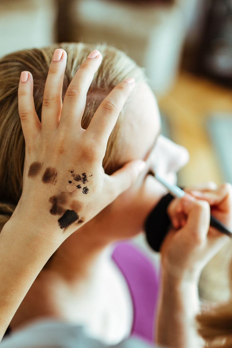 makeup, real people, body part, indoors, caucasian Ethnicity, Make-up, lifestyles, beauty Spa, unrecognizable person, people, females, close, beauty, beauty Treatment