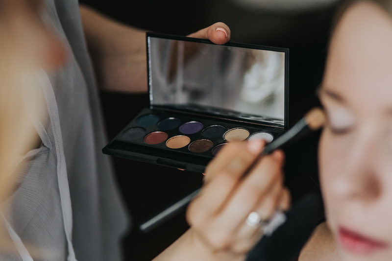 females, Make-up, technology, indoors, adult, people, accessories, headshot, beautiful woman, skill, adults only, makeup, caucasian Ethnicity, close-up