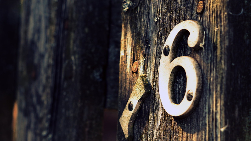 wall, wood - material, wood, 1080P, weathered, no people, old, trunk, keyhole, security, close-up, decor, textured, backgrounds, door, numbers, focus on foreground