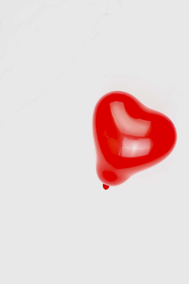 emotion, red, 5K, positive emotion, design, simplicity, symbol, disjunct, i love you, high angle view, valentines, romantic, shaped, single object, decor