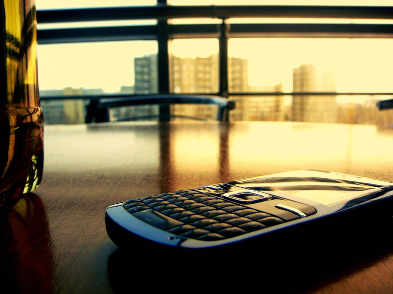 architecture, no People, reflection, day, 1080P, keypad, gray, close-up, qwerty, focus on foreground, glass - material, city, travel, finance, nokia С3