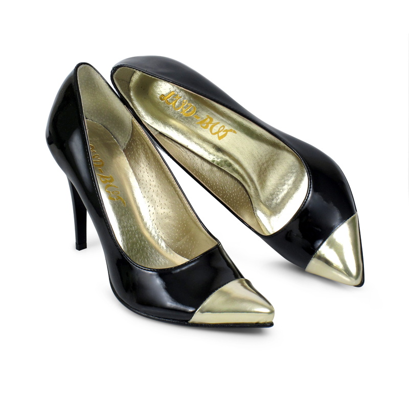 white Background, pointed, women, stiletto, femininity, shoe, glamour, shoes, studio Shot, pumps, toe, fashion, shiny, clothing, formalwear, black, gold colored