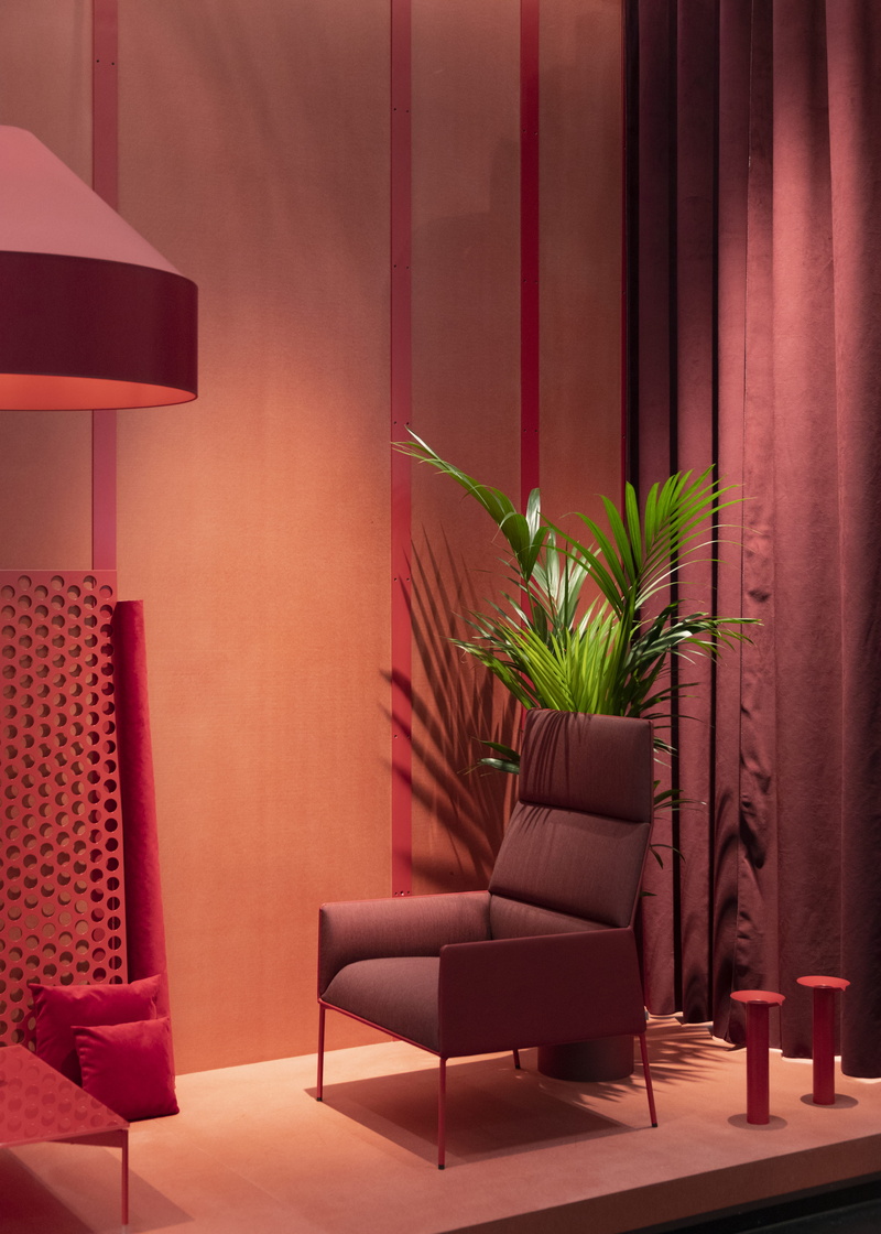 lcd screen, home, built structure, home interior, coffee table, couch, lamp, home decor, luxury, flower arrangement, interior, seat, tree, display, sofa