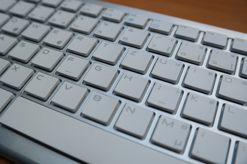 peripheral, calculator, white, hardware, computer network, studio shot, peripheral device, technology, font, letters, single object, computer equipment