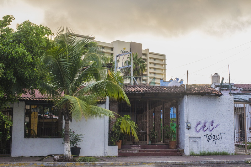 street, tropic, communication, built structure, mexico, palm trees, residential district, city, cloud - sky, no people, building exterior, architecture