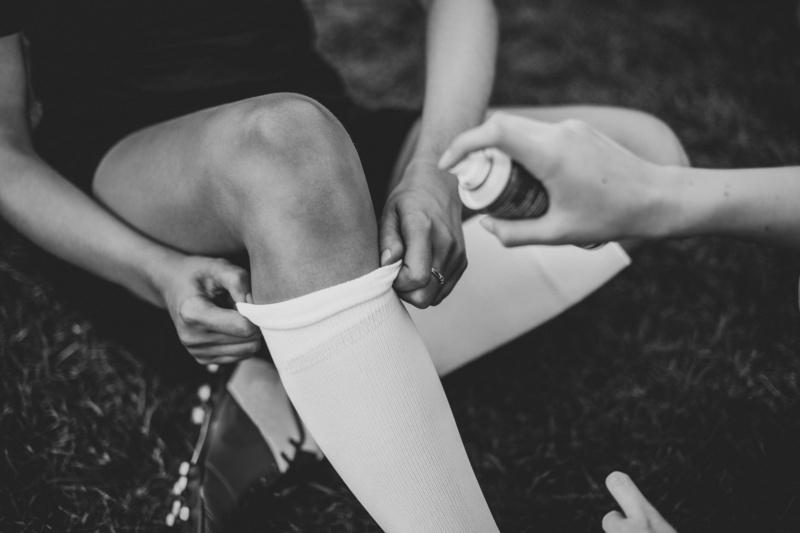 instant, spray, human hand, s, game, heal, bonding, couple - relationship, neck, hurt, legs, medical, black-and-white, human limb, help, holding, prevent sprain