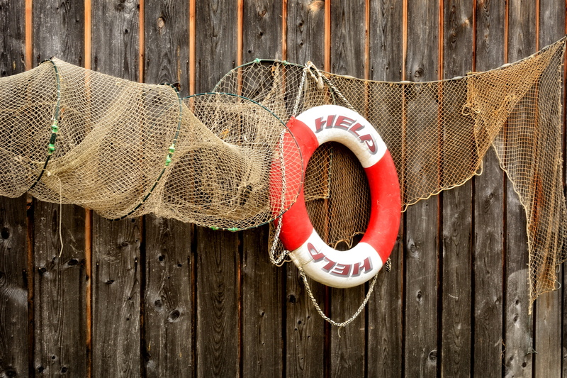 lifebelt, buoy, barrier, safety, home, hat, decoration, personal accessory, wooden, fishing, 4K, no people, note, first aid, security, rope, ornament