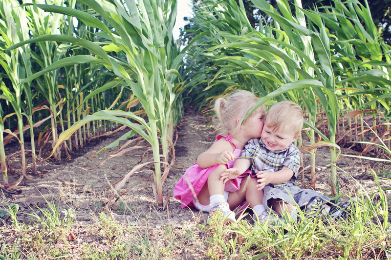 day, gray, joy, shirt, play, people, full length, kid, togetherness, smile, caucasian Ethnicity, innocence, pink, youth, cute, outdoors, two people, plant