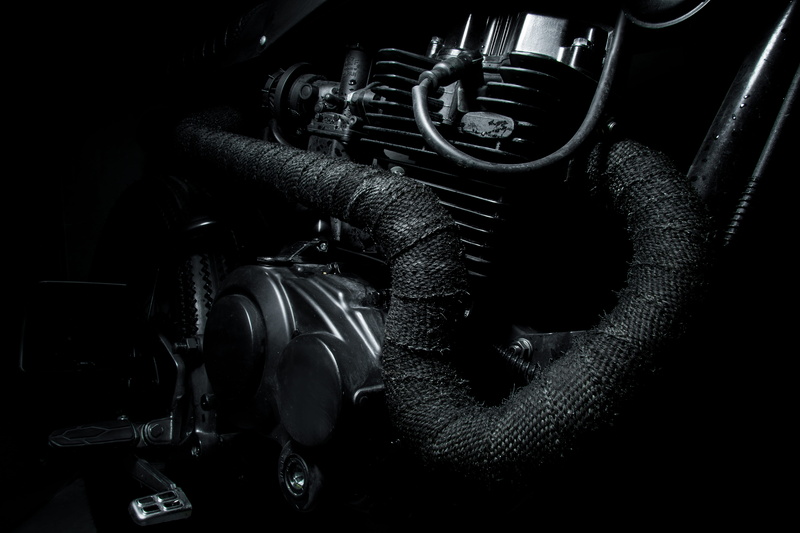 motor, close-up, metal, engine, 5K, coil, mode of transportation, turbine, motorbike, wheel, machine part, drive shaft, transportation, high angle view