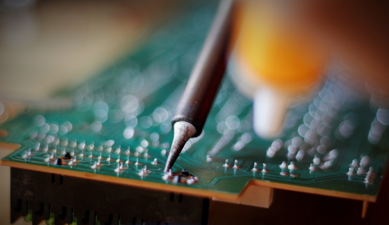 trace, computer motherboard, technology, close-up, sound mixer, solder joint, indoors, arts culture and entertainment, 5K, electrical engineering, hardware