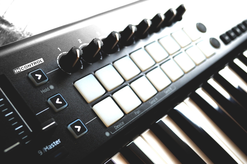 music, connection block, close-up, indoors, western script, audio equipment, control, computer key, no people, 5K, technology, piano, black color, amplifier