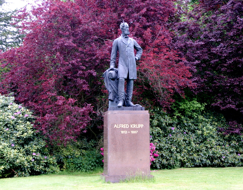 text, flowering plant, park, outdoors, family idol, sculpture, statue, full length, park - man made space, one person, past, human representation, art and craft
