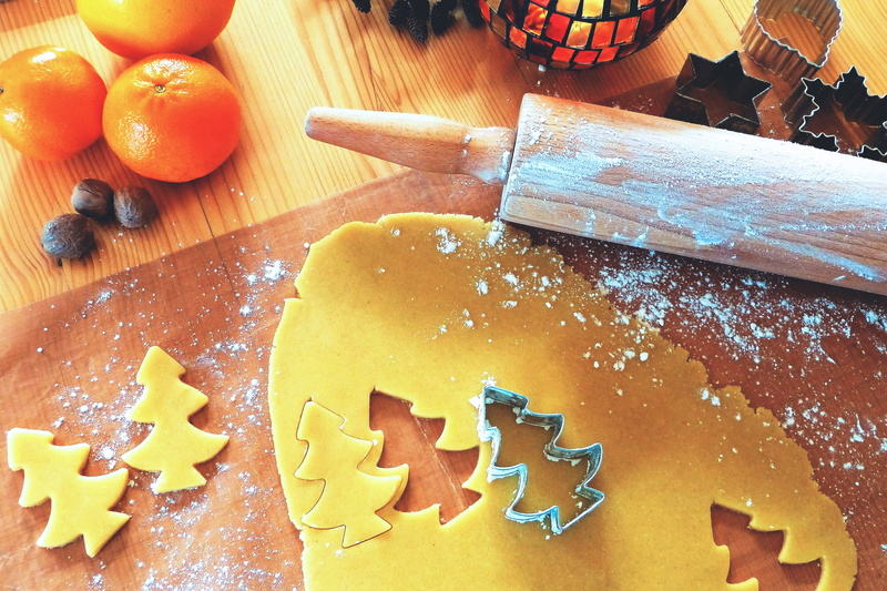 kitchen utensil, 4K, holiday, pastry cutter, food, gingerbread Cake, indoors, food and drink, preparation, high angle view, shape, pastry, cultures, cutting board