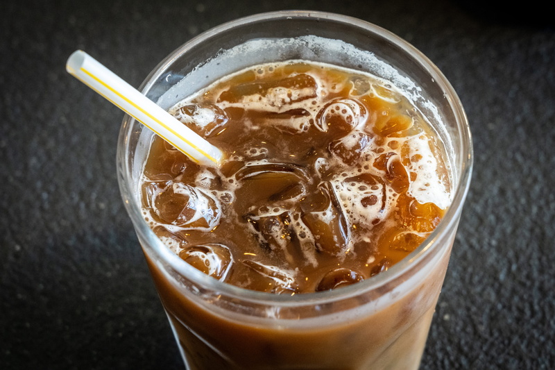 caffeine, drink, drinking glass, indoors, refreshment, drinking straw, table, iced coffee, ice, 5K, food, hot, cappuccino, glass, morning, cold drink