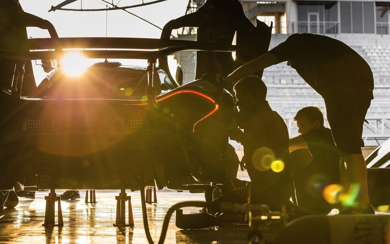bright, standing, leisure activity, sunlight, sunbeam, McLaren P1, real people, nature, men, sky, lifestyles, adult, 1080P, silhouette, sport, McLaren P1 GTR
