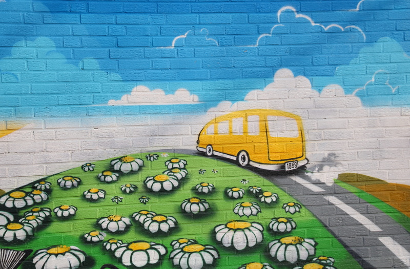 hauswand, mural, travel, food, street art, bright, wall - building feature, artistically, large group of objects, pattern, green color, summer, day, graffity