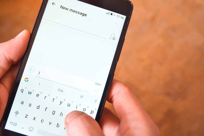 lifestyles, 4K, writing, email, friends, social Media, connection, wireless technology, portable information device, digital, technology, close-up, human finger