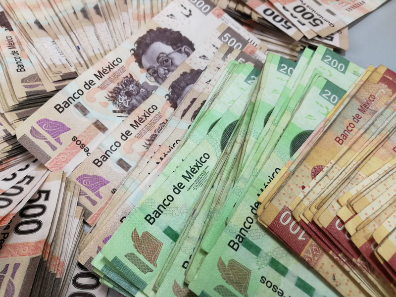 no people, text, close-up, mexican peso, abundance, western script, 100, indoors, large group of objects, currency, high angle view, money, economy, full frame