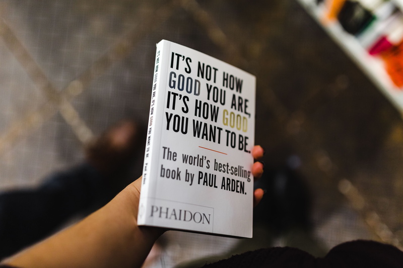 bookstore, close-up, finger, 5K, indoors, people, text, human body part, unrecognizable person, holding, communication, ticket, visit, books, tourism