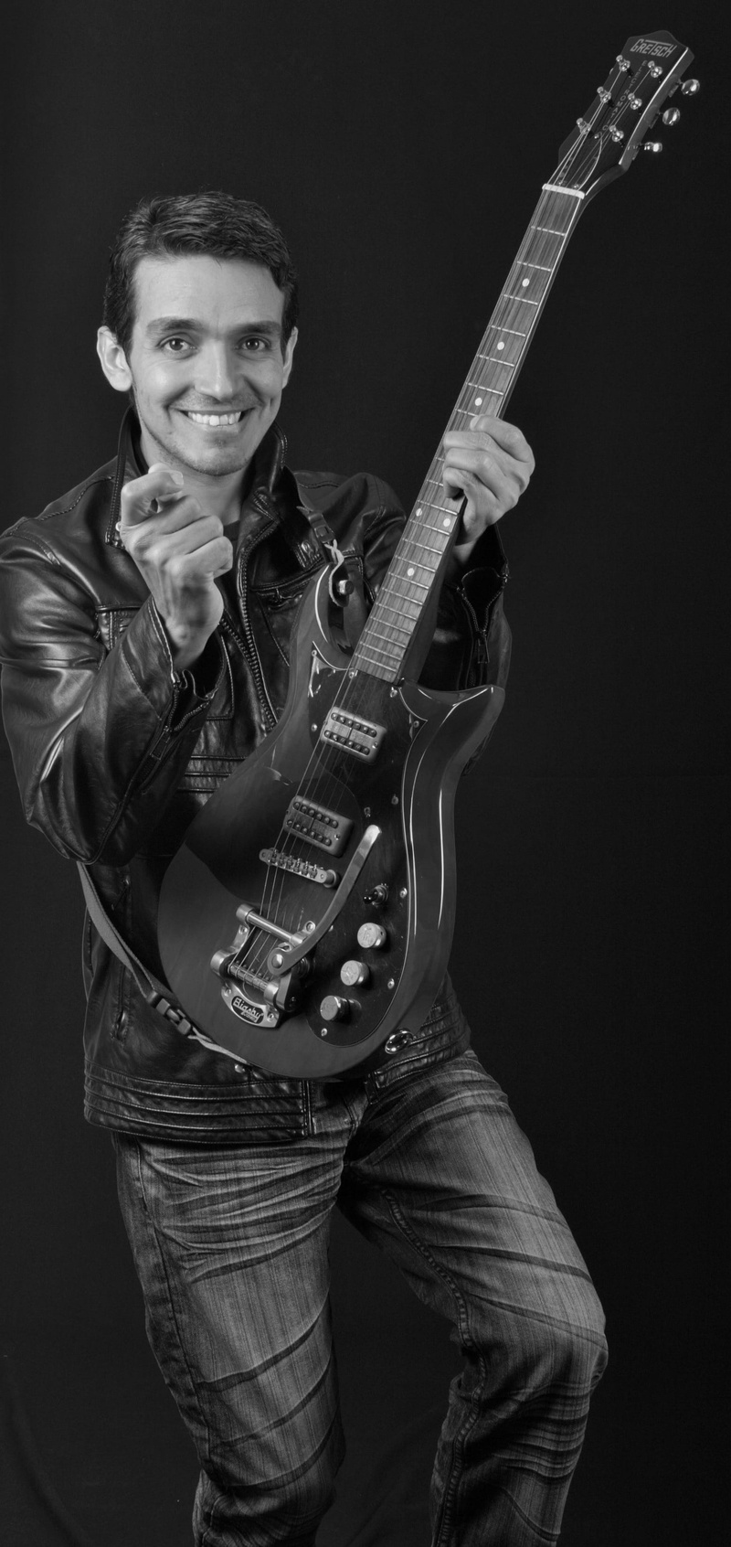 2K, arts culture and entertainment, Plastic Artist, rock music, guitar, Singer-Songwriter, one person, young adult, portrait, Music, men, musician, only men