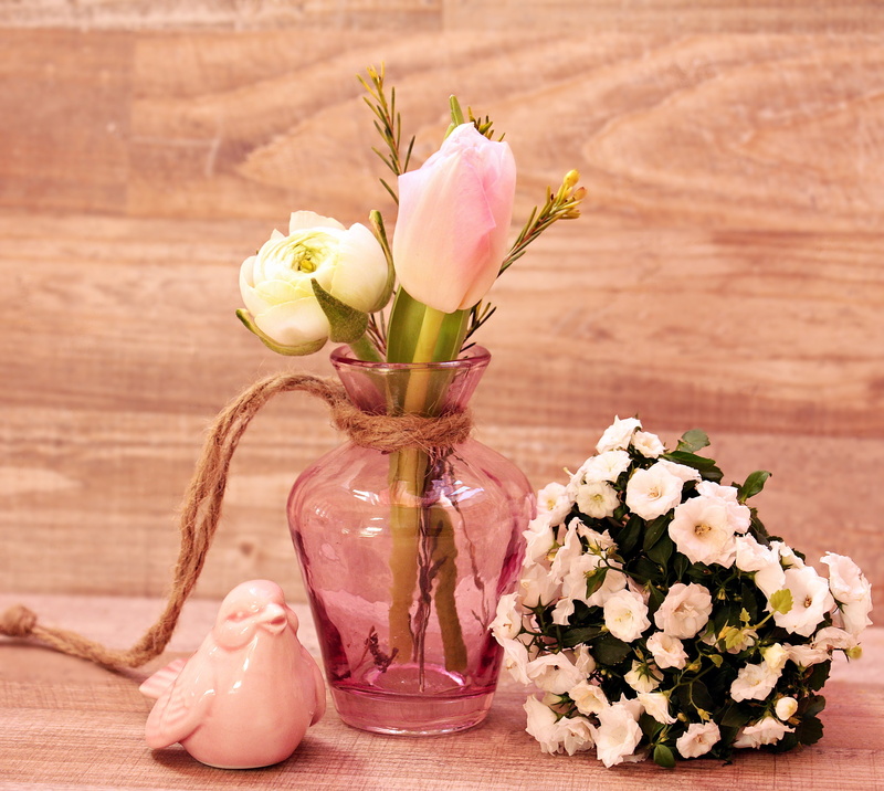 bouquet, nature, table, bunch of flowers, frisch, deco, pitcher - jug, plant, frühlingsanfang, bird, still life, tulips, spring flowers, thank you, flower