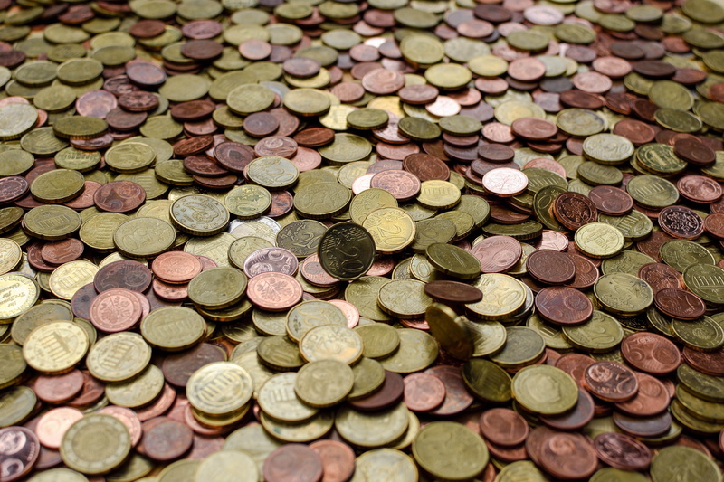 specie, metal, close-up, large group of objects, investment, economy, indoors, idiom, cent, money, currency, business finance and industry, wealth, circle