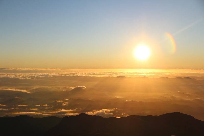sol, scenics - nature, gratitude, tranquility, orange color, tranquil scene, mountain range, sunshine, no people, majestic, mountain, outdoors, idyllic