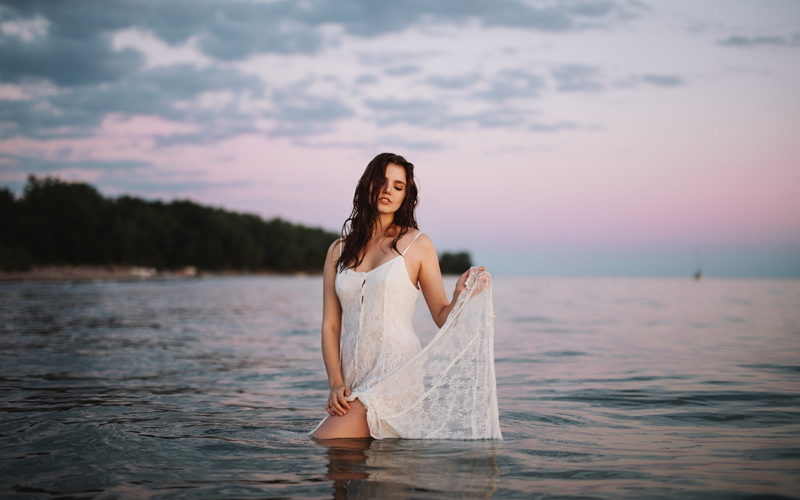 scenics - nature, focus on foreground, water, girl pic 2880x1800, nature, lifestyles, adult, women, real people, sky, outdoors, beauty in nature, young adult