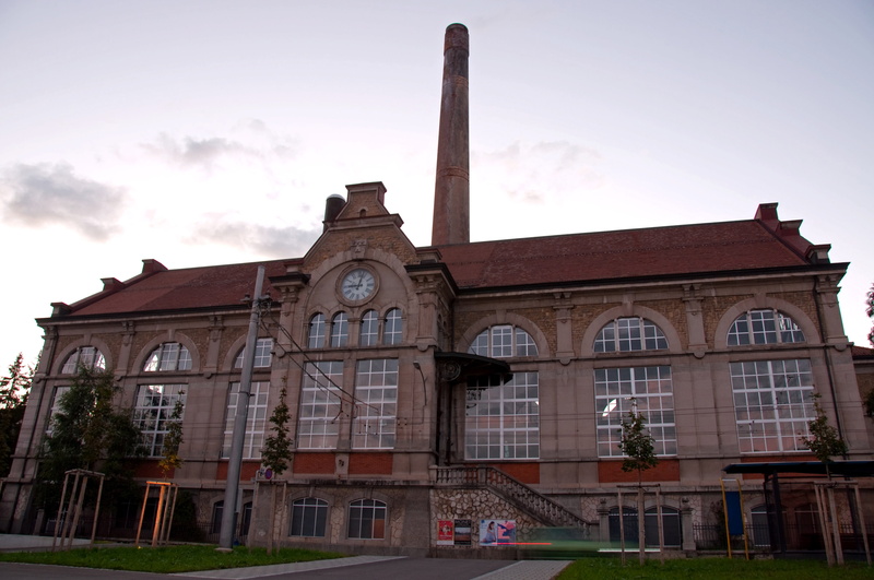 fonds, usine, facade, low angle view, la, Switzerland, built Structure, electrique, place of worship, sky, chaux, architecture And Buildings, cloud - sky