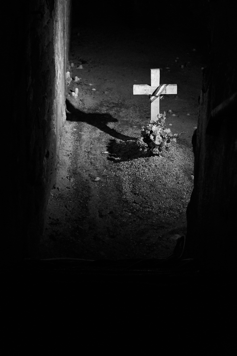 day, death, dark, decease, cemetery, no people, religion, indoors, building, flowers, spooky, nature, architecture, grief, gravestone, remember, tombstone