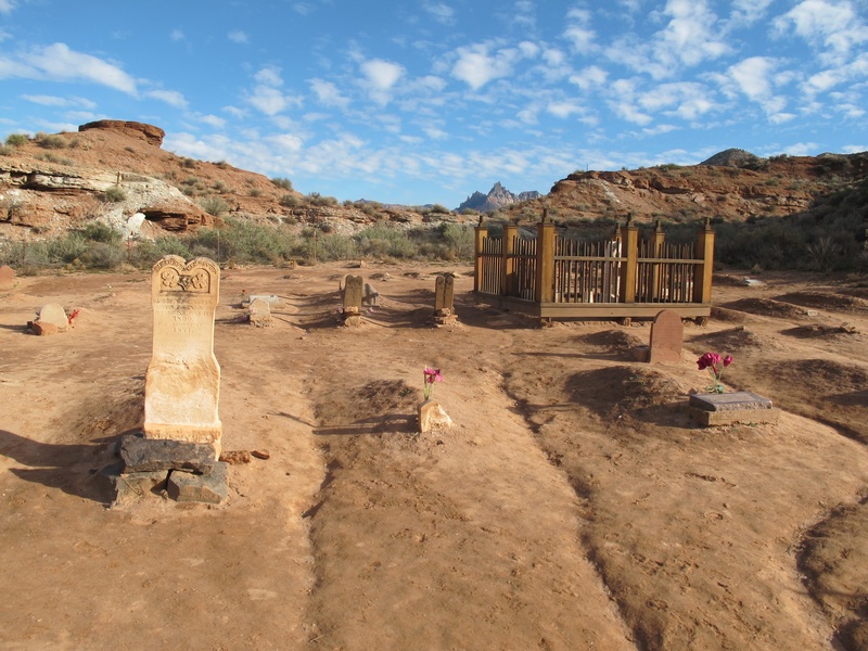 built structure, the past, historic, rock, cowboys, day, architectural column, yellow, creepy, park, mountain, worn, ancient civilization, grave, quiet