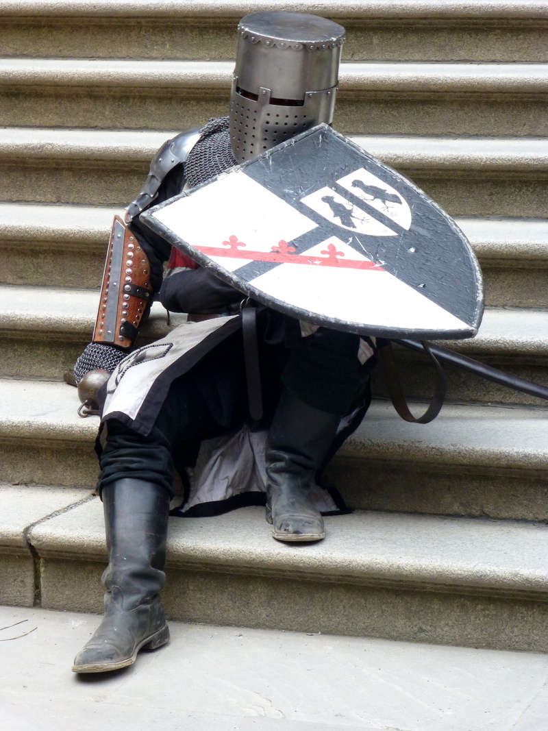 full length, helm, one person, casual clothing, sword, castle, knight, lifestyles, stairs, newspaper, 4K, human body part, suit, communication, man, silver