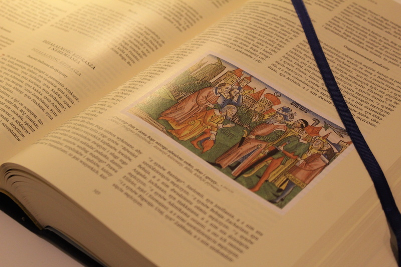 passage, holy, close-up, quote, book page, religious, read, holy scripture, precious, close, old book, middle ages, bible, reading, newspaper, paper, rarely