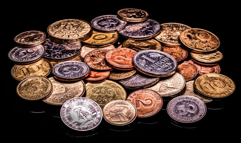 money, economy, lira, studio shot, ddr, historically, peseta, indoors, wealth, collection, penny, close-up, deutsche mark, crisis, business, large group of objects