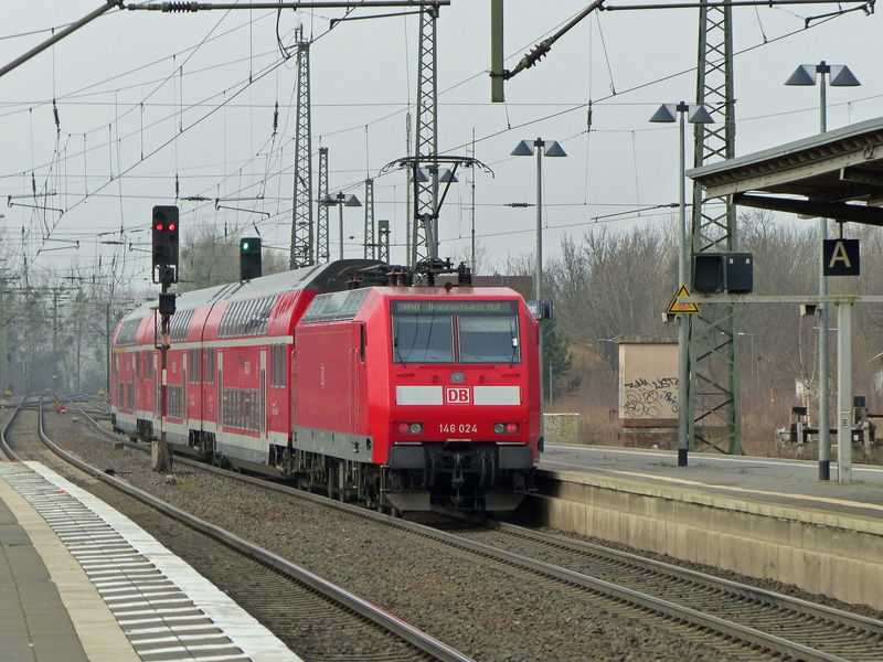 arrival, rail transportation, railroad track, travel, power supply, cable, passenger train, red, land vehicle, public transportation, gleise, Deutsche Bahn