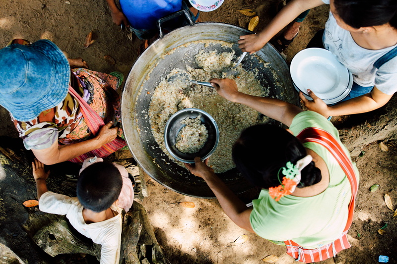 togetherness, two, preparation, bowls, 5K, mature men, real people, scooping, women, kitchen utensil, thailand, men, day, casual clothing, relief, nature