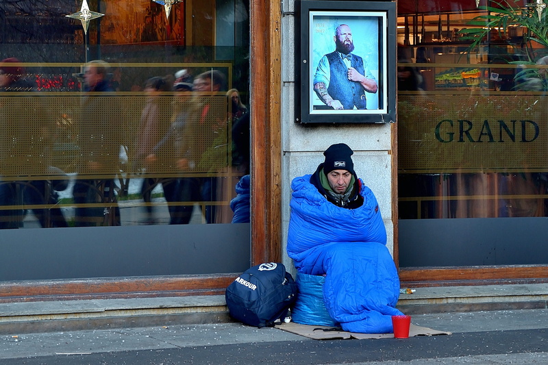 donate, poverty, real people, frustration, sitting, 2K, refugees, suffering, full length, spirituality, men, incidental people, communication, city, building exterior
