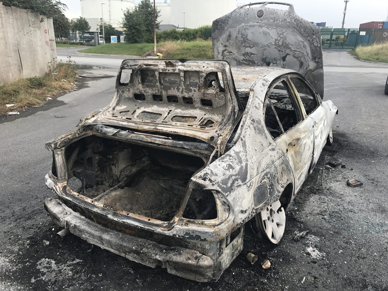 mode of transportation, damage, burned down, vehicle, bad condition, total damage, abandoned, burned, motor vehicle, run-down, scrap, city, heat damage