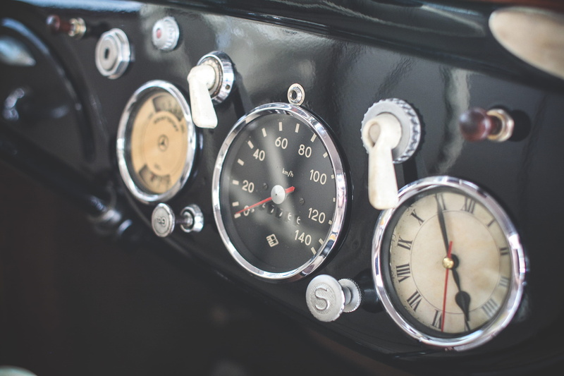 indoors, close-up, Oldtimer, chrome, 4K, number, control panel, clock, mode of transportation, motor vehicle, speed, gauge, retro styled, odometer, no people