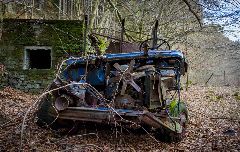 wreck, oldtimer, mercedes, day, 4K, blue, metal, vintage car front, deterioration, destroyed, stainless, vice, bare tree, scrap, machine, plant, abandoned
