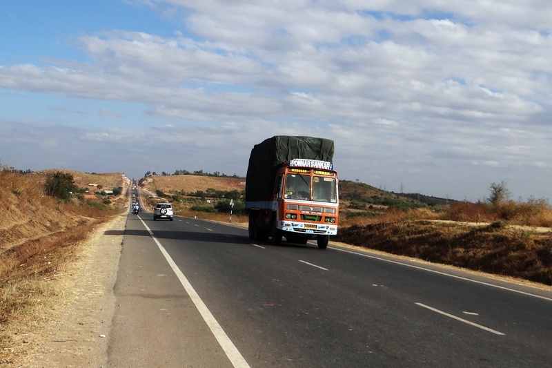 nh-4, symbol, vehicle, marking, motion, driving, shipping, bus, india, logistic, nature, automobile, sign, cloud - sky, dividing line, mode of transportation