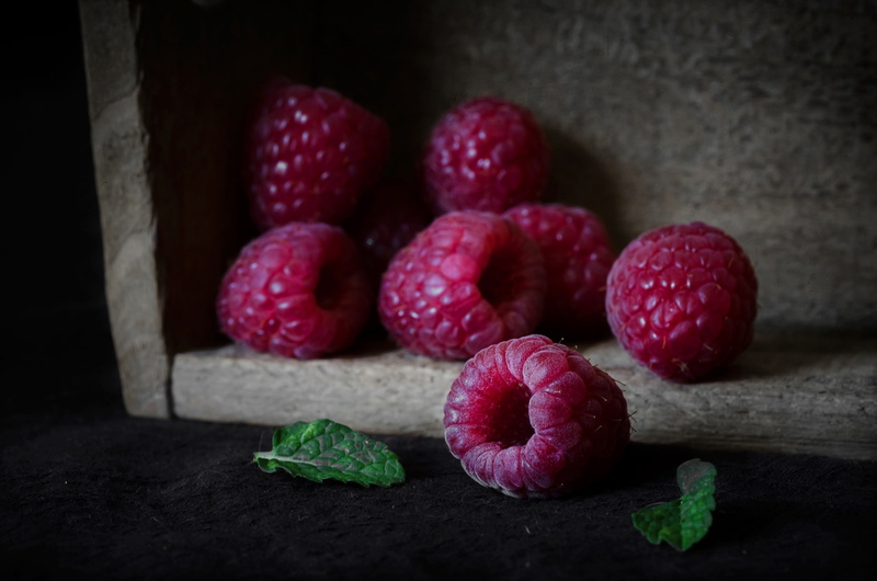 food and drink, still life, 2K, wood - material, fruit, plant, ripe, close-up, freshness, indoors, food, healthy eating, plant part, raspberry, studio shot