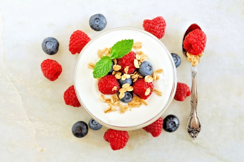 food and drink, meal, bowl, berries, spoon, antioxidant, blueberry, strawberry, healthy lifestyle, berry fruit, oats - food, healthy eating, no people