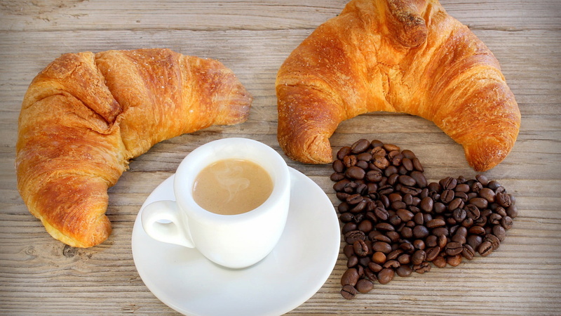 no people, teacup, drink, baked, white, crockery, cup, non-alcoholic beverage, french food, bread, coffee, breakfast, croissant, refreshment, food, hot drink