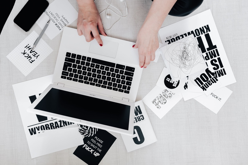 indoors, tech, laptop, workplace, women, using laptop, people, human hand, table, communication, 2K, occupation, blogging, blogger, working, business