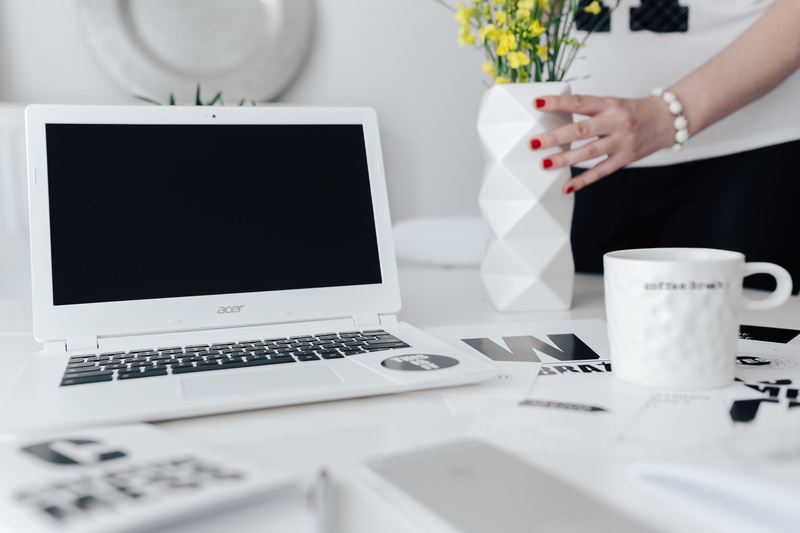 workspace, minimal, food and drink, femine, mug, one person, table, furniture, workplace, using laptop, cup, communication, technology, computer, hand