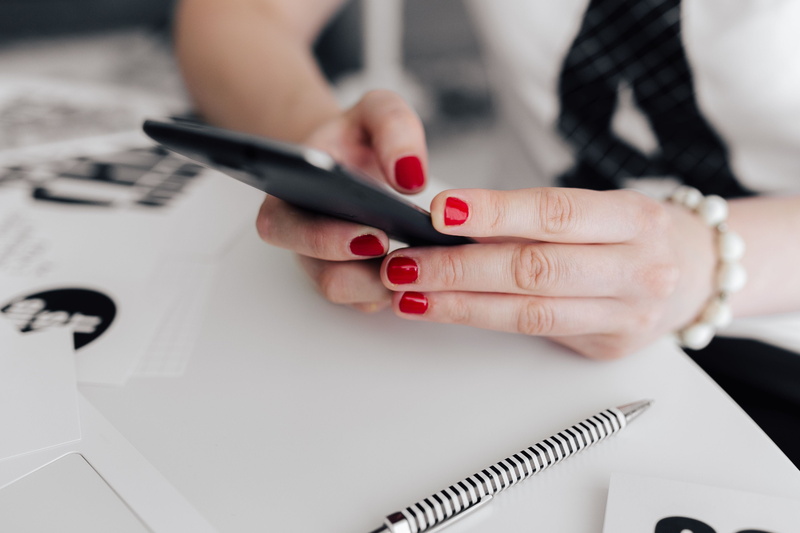 working, tech, devices, human hand, luxury, close-up, nail art, business, uses, red, woman, fingernail, workspace, nail, phone, businesswoman, female, adult